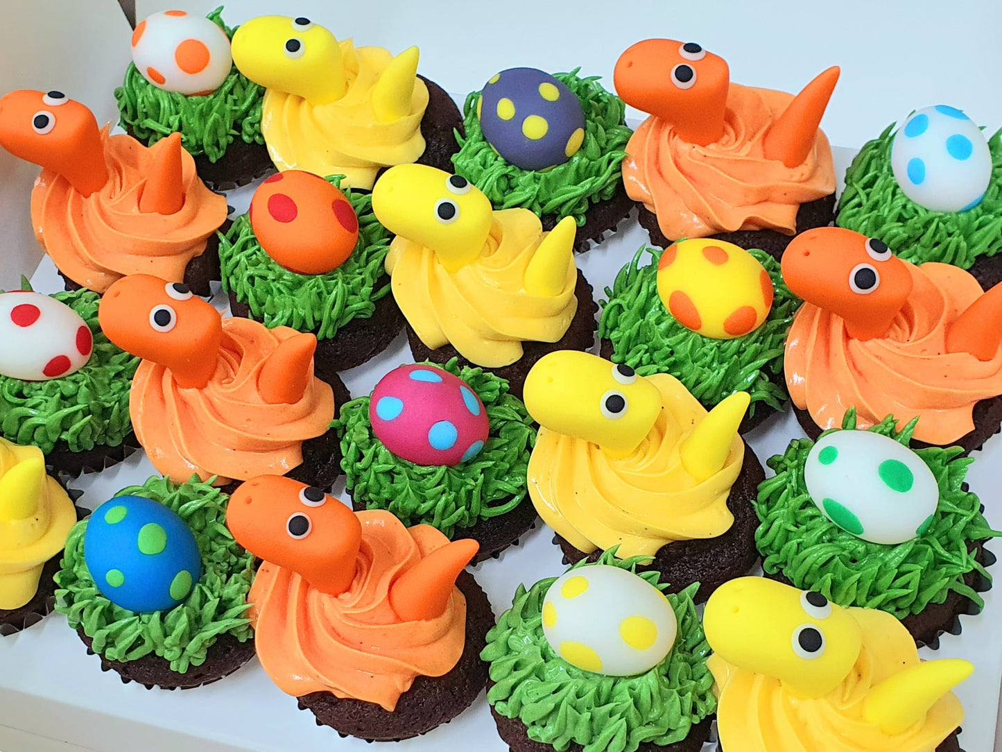 Dinosaur Mini Cupcakes (Box of 20) - Cuppacakes.com.sg Singapore