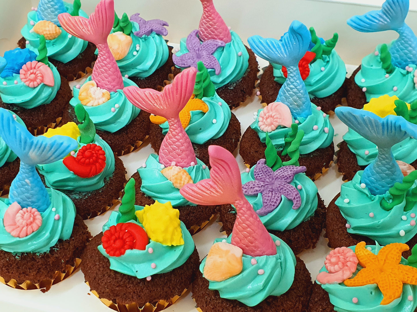 Mermaid Themed Mini Cupcakes (Box of 20) - Cuppacakes.com.sg Singapore