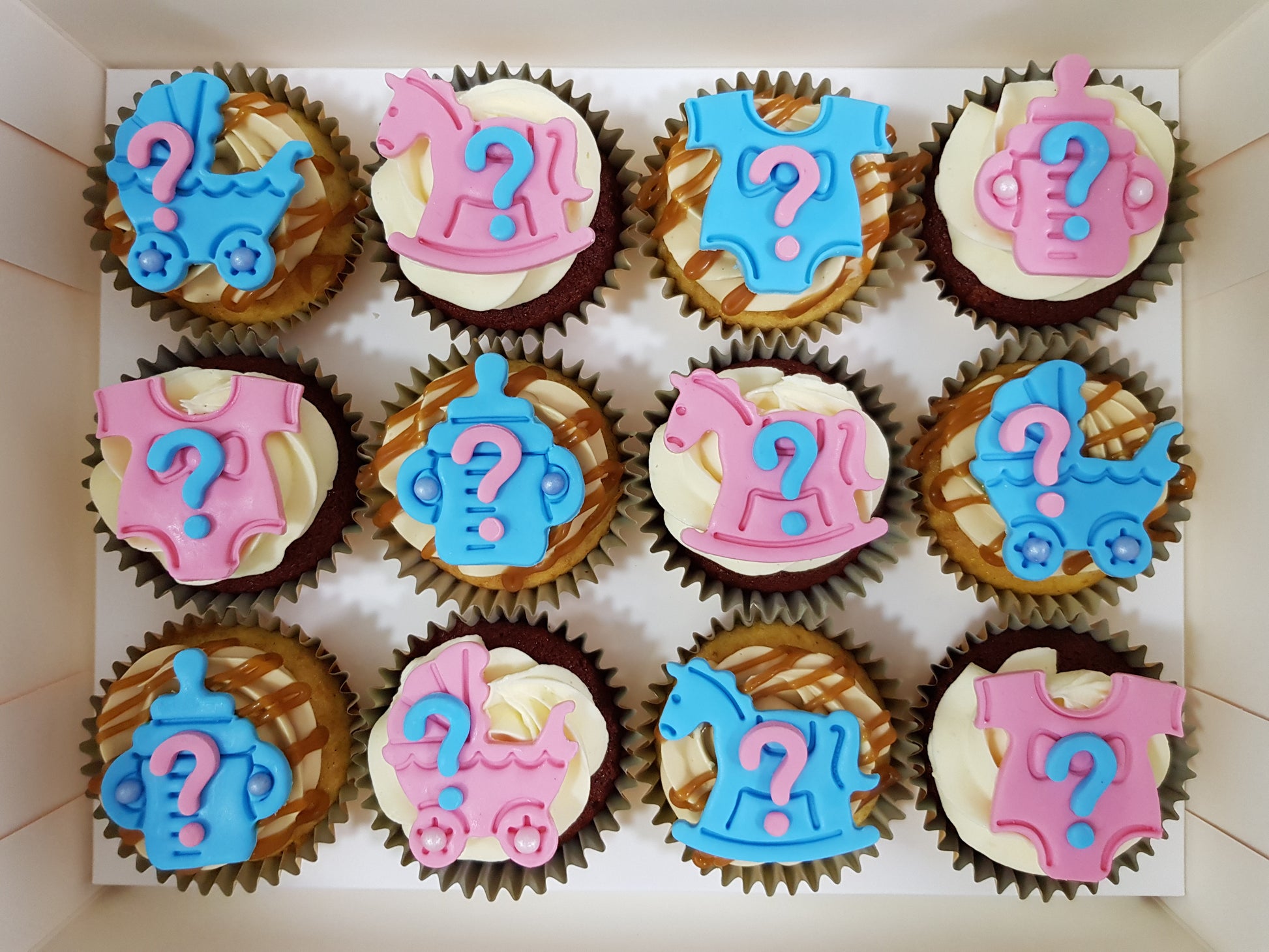 Gender Reveal Cupcakes (Box of 12) - Cuppacakes - Singapore's Very Own Cupcakes Shop